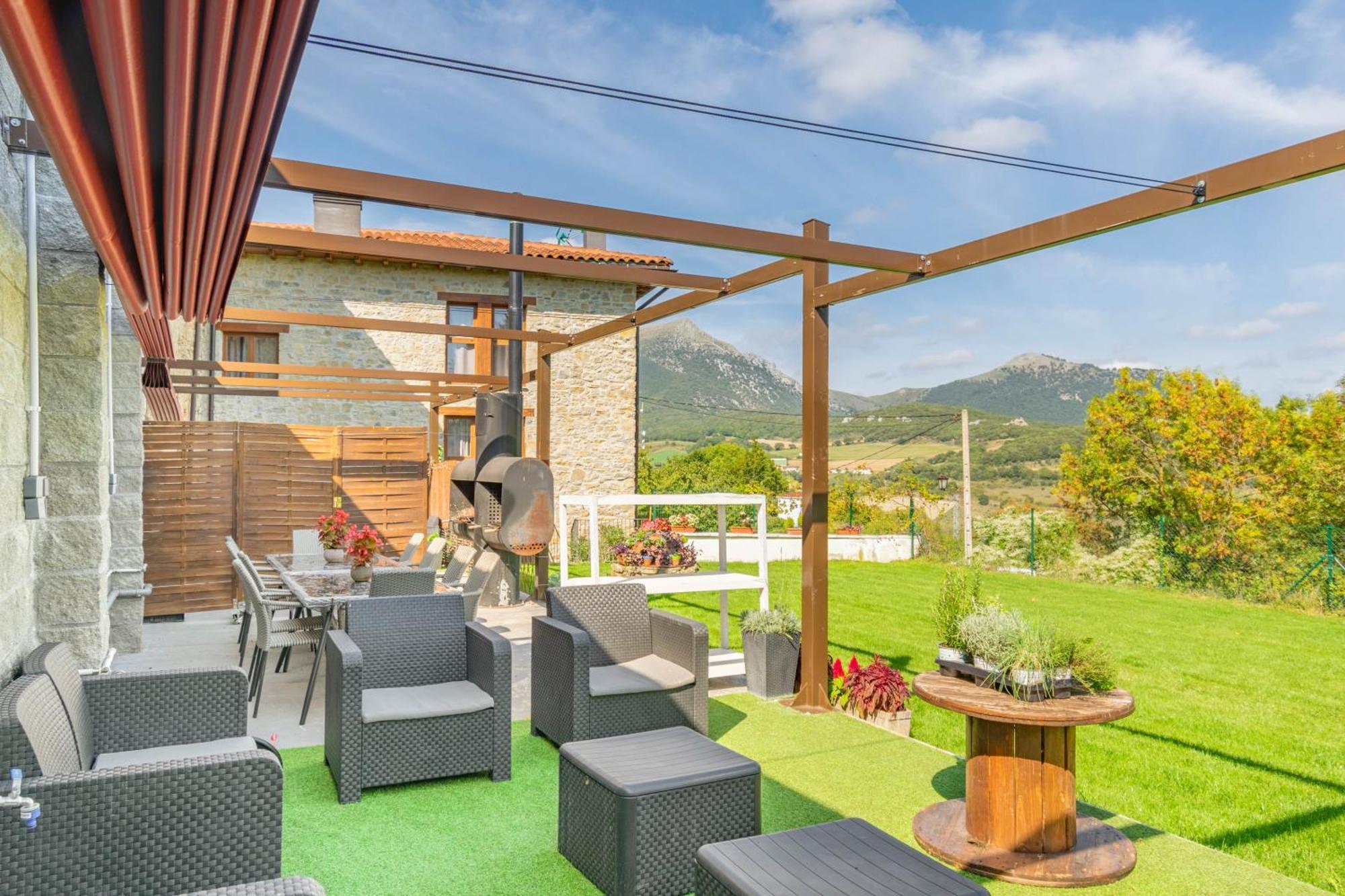 Acogedora Casa Rural Con Jardin Y Barbacoa Proxima A Pamplona Ilzarbe Dış mekan fotoğraf